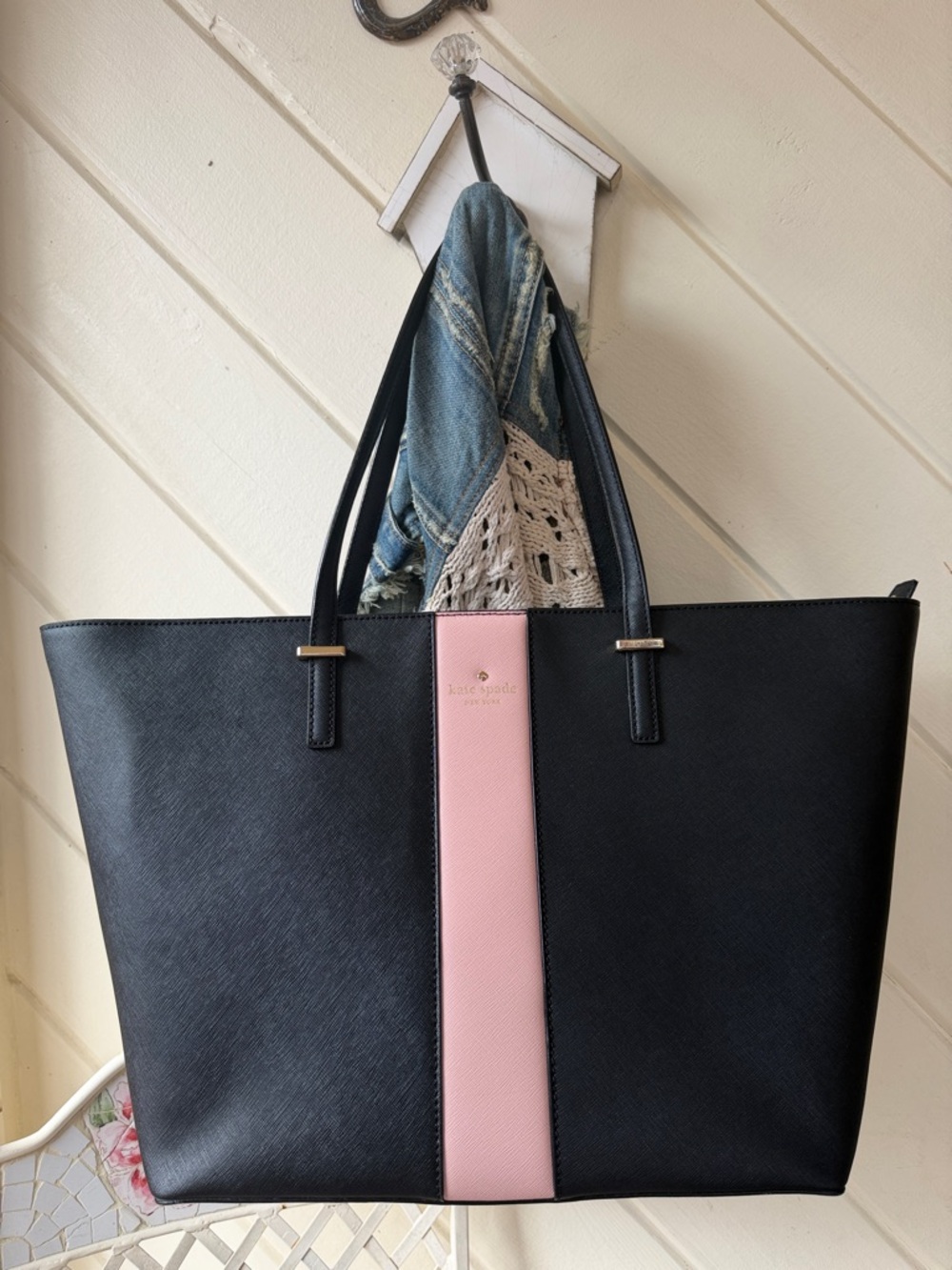 KATE SPADE CEDAR STREET HARMONY BLACK & PINK SAFFIANO LEATHER TOTE